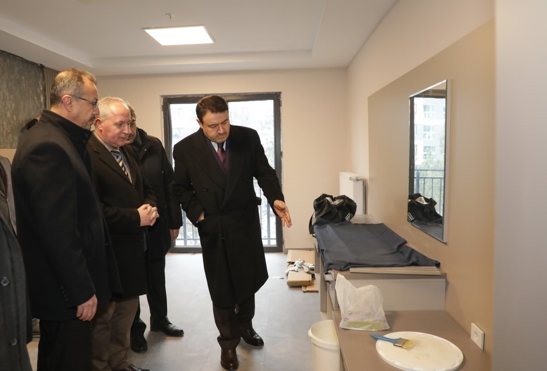 kutahyada-yapimi-devam-eden-ogretmenevine-inceleme-sJm58SEC.jpg
