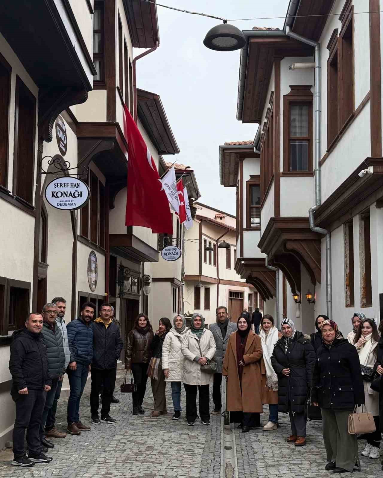 kutahyaya-sehir-ve-kultur-gezisi-kSxhcIiq.jpg