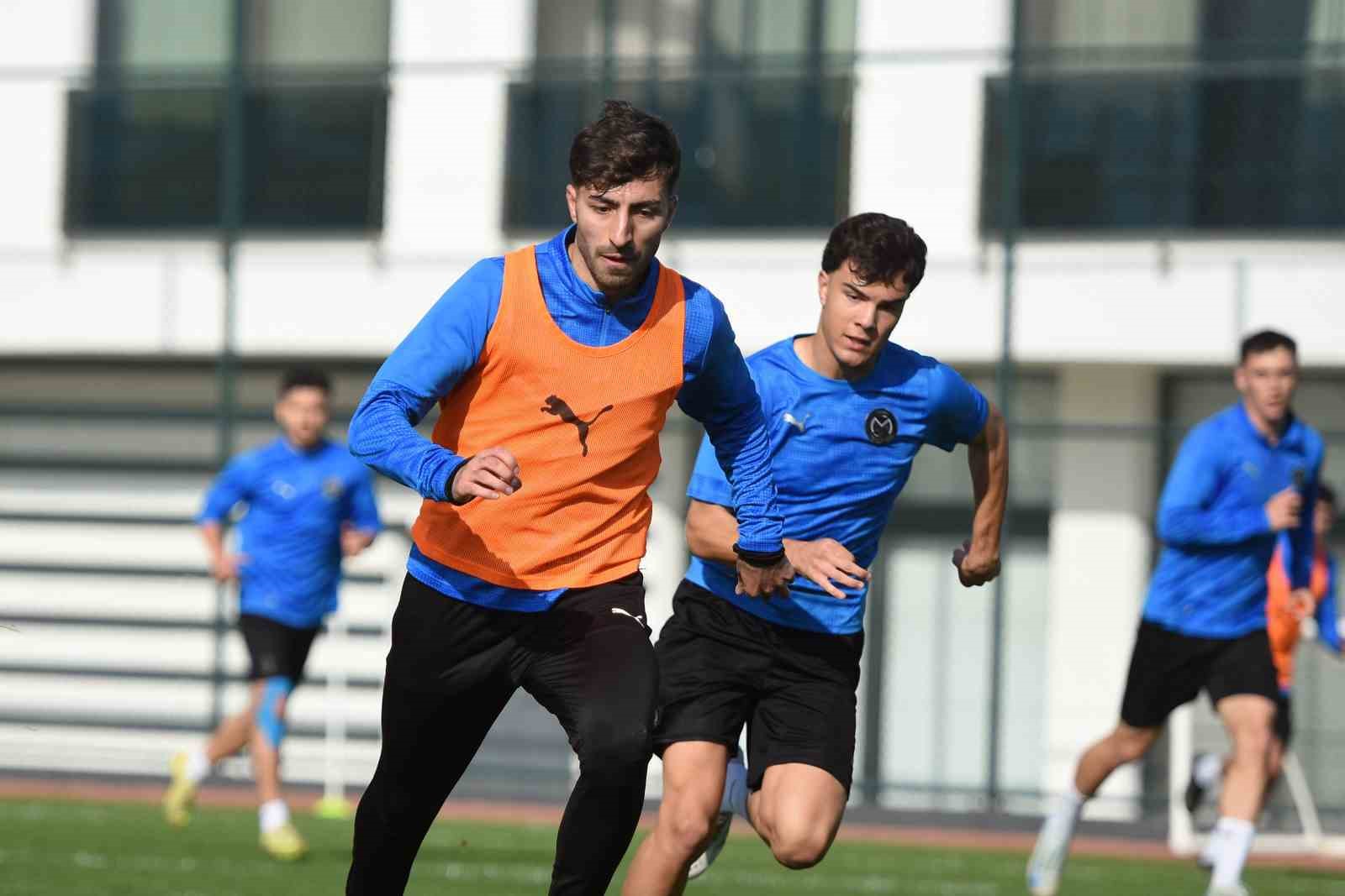 manisa-fk-serikspor-hazirliklarina-carsamba-gunu-baslayacak-Six6EsjA.jpg