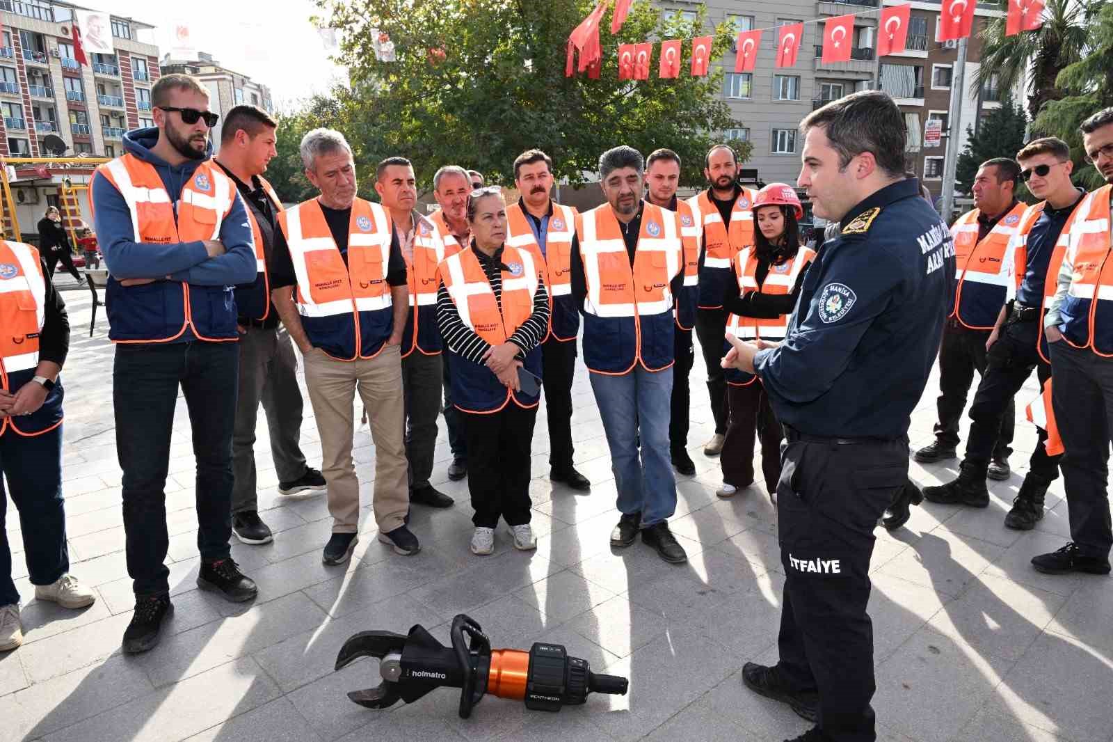 manisada-mahalle-afet-gonulluleri-projesi-hayata-geciyor-dP8cgjJg.jpg