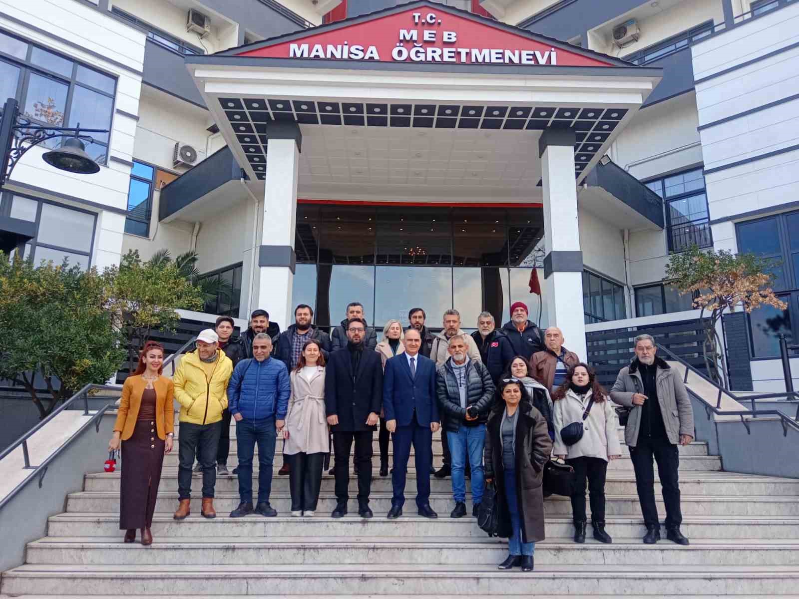 manisada-terorle-mucadele-kapsaminda-65-kisi-tutuklandi-pxLIw4vt.jpg
