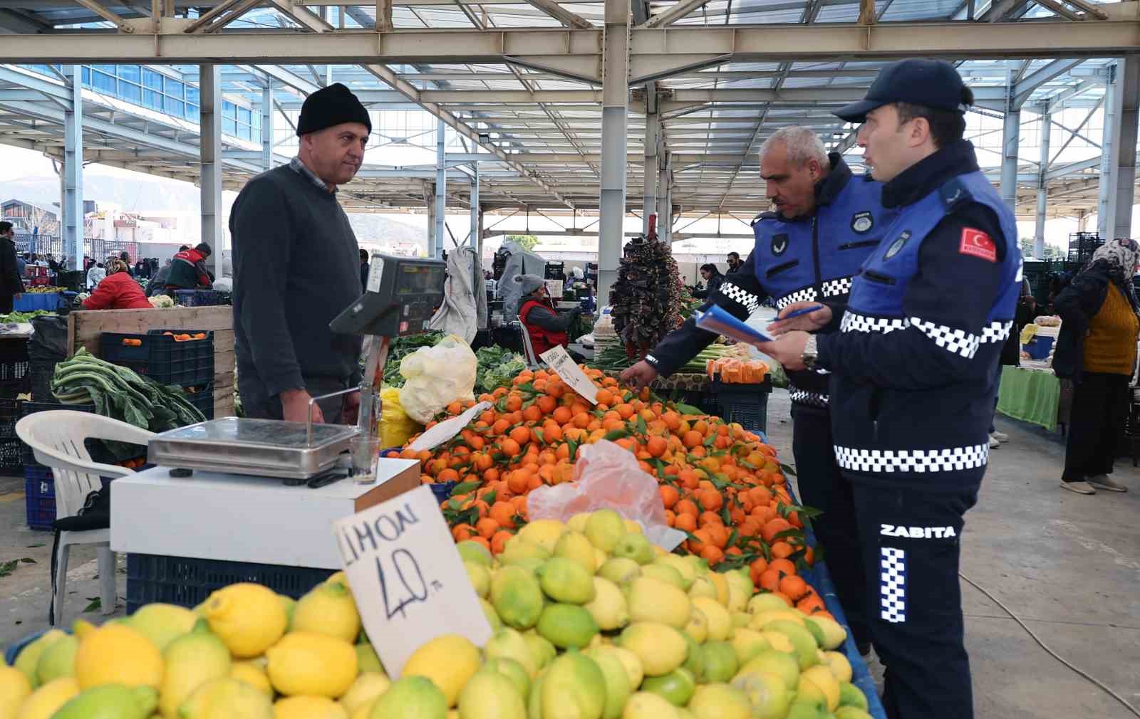 mentese-belediye-zabitasindan-etiket-denetimi-tucptiiW.jpg