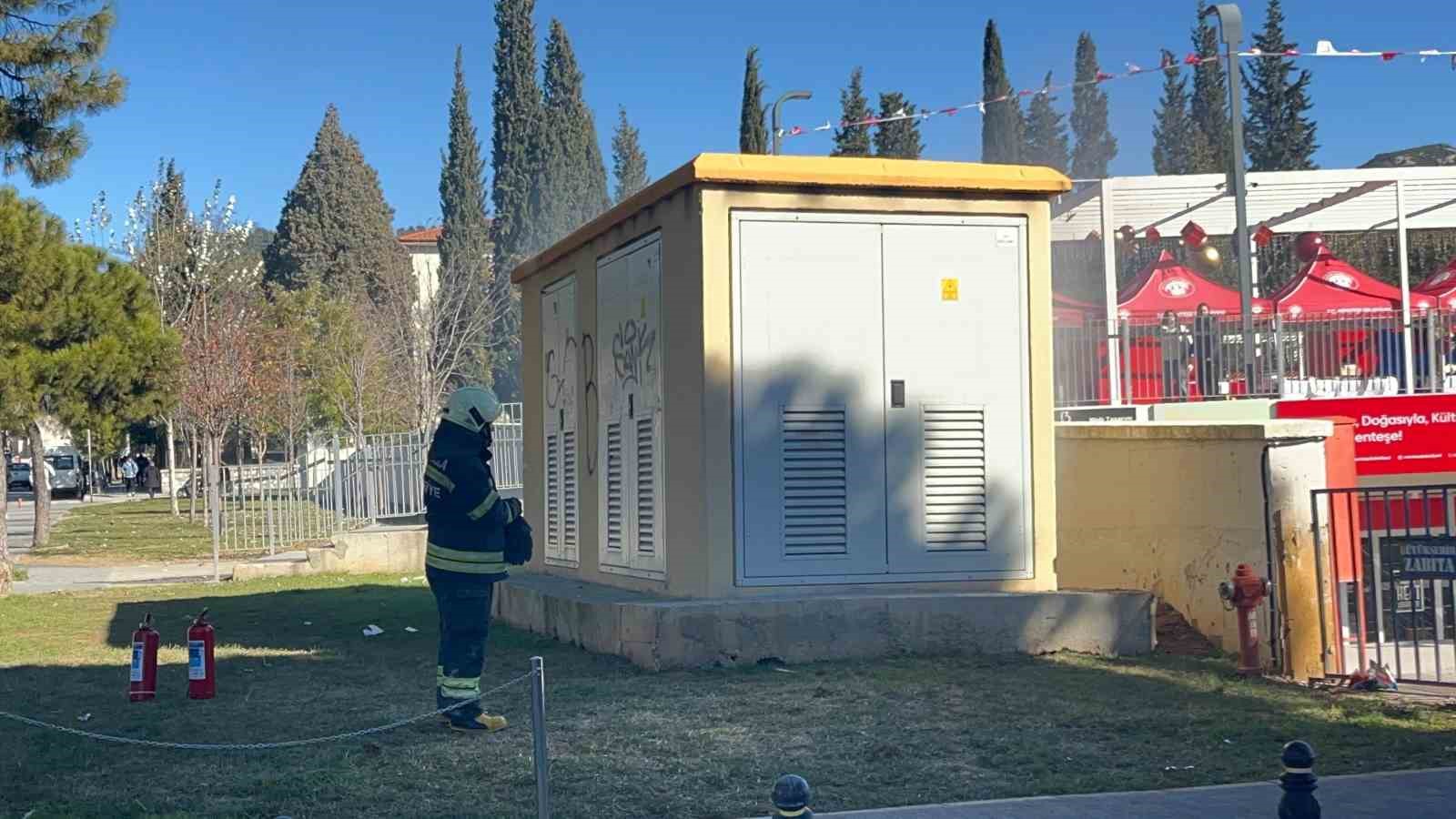 mentesede-elektrik-trafosunda-yangin-panigi-yHdQkTZ3.jpg