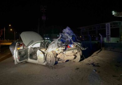 Menteşe’de tıra arkadan çarpan otomobil, hurda yığınına döndü: 1 ölü, 1 ağır yaralı