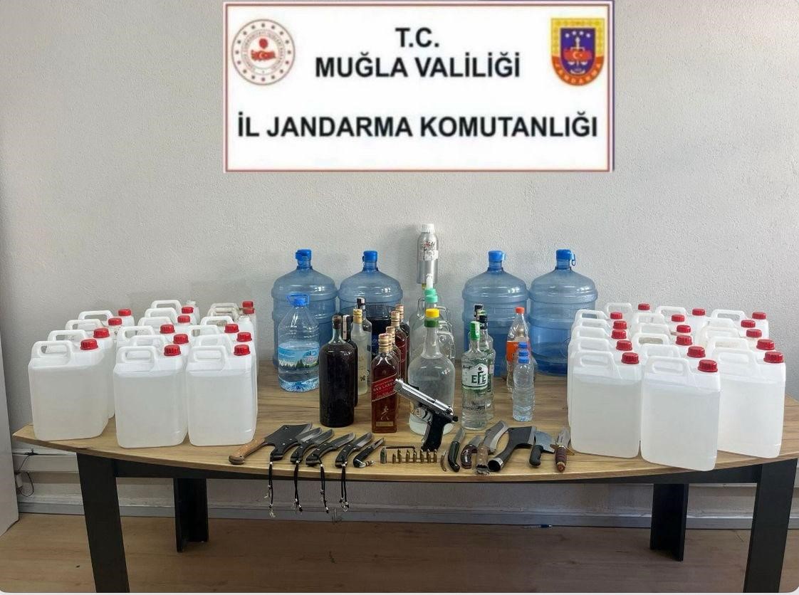 milasta-sahte-icki-ve-silah-ele-gecirildi-72ivwSuu.jpg