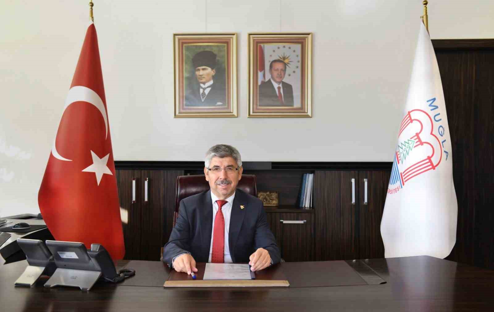 msku-rektoru-kacardan-yeni-yil-mesaji-EfzA4MeU.jpg