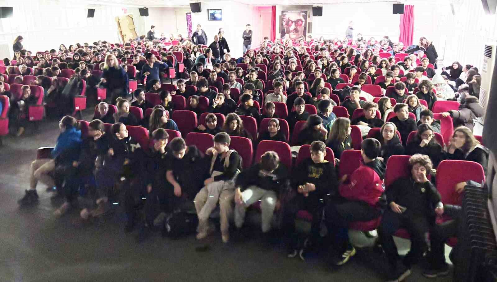 mtk-kolejinden-sanat-ve-kulture-anlamli-destek-6JMip8p8.jpg