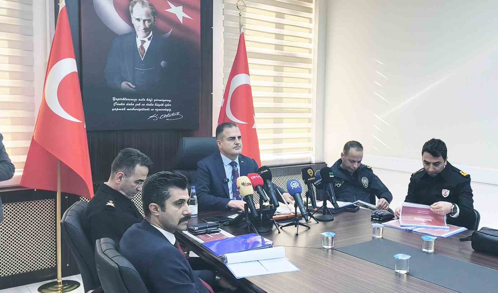 muglada-11-ayda-2-milyon-658-bin-arac-denetlendi-OBeXOCNR.jpg