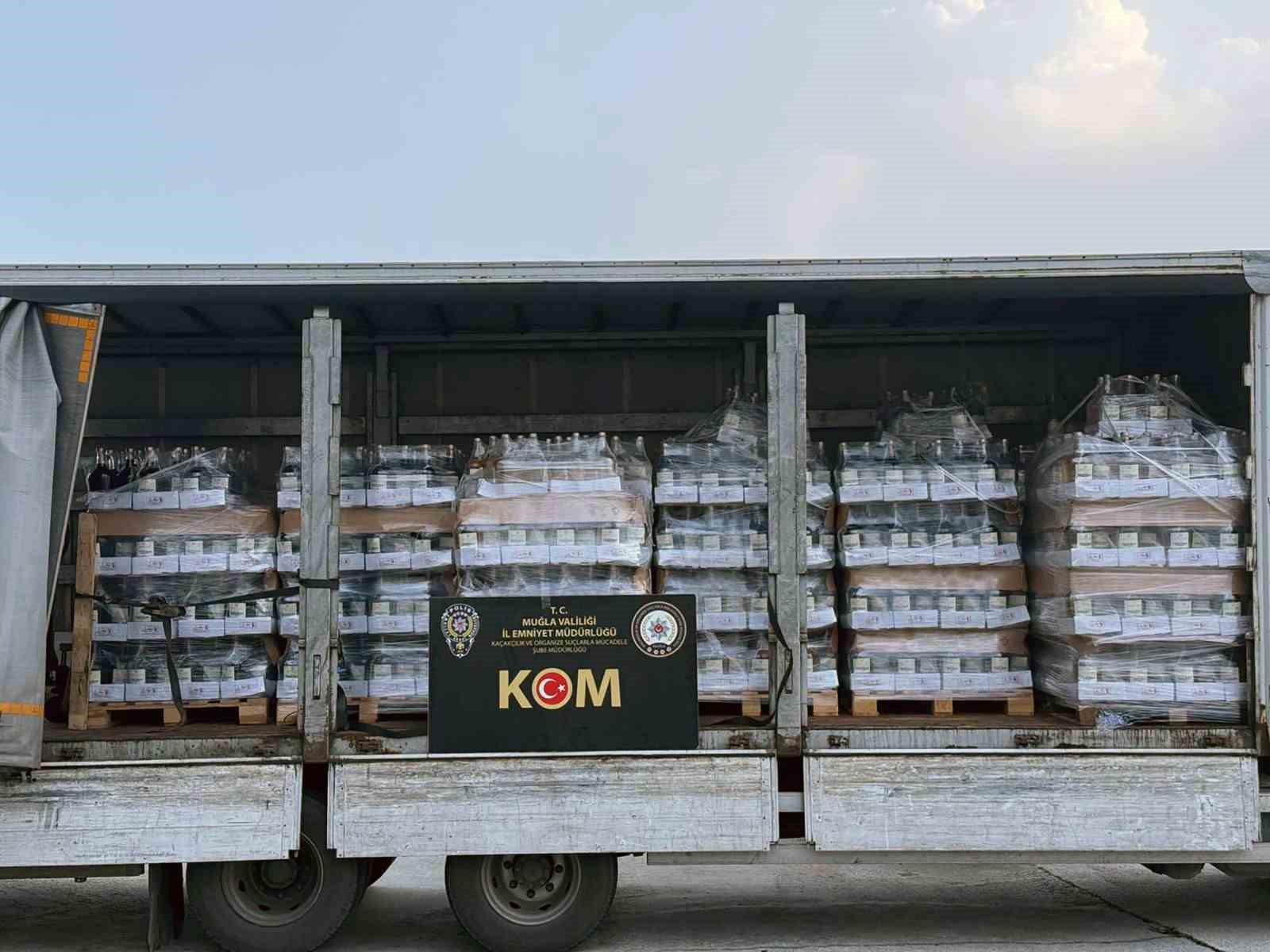 muglada-4-ton-737-litre-sahte-alkol-ele-gecirildi-SkqszCpU.jpg