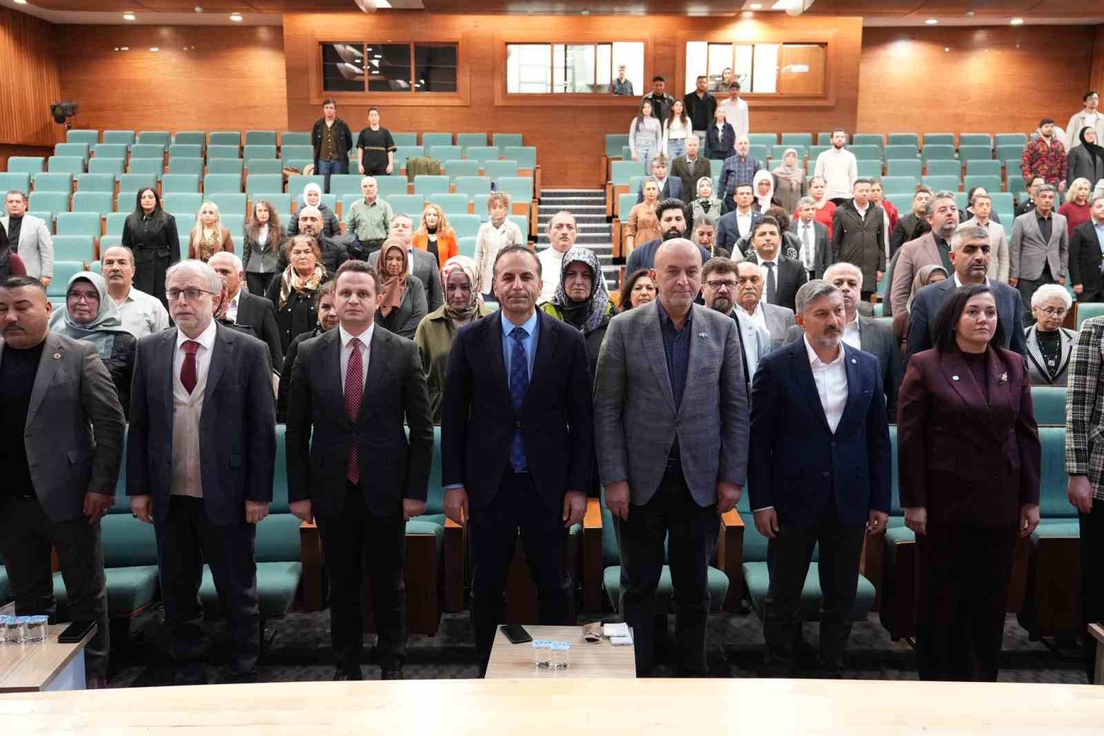 muglada-iletisim-ailede-baslar-konferansi-gerceklestirildi-yYzDvzim.jpg