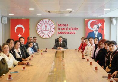 Muğla’nın altın madalyalı öğrencilerinin başarıları kutlandı