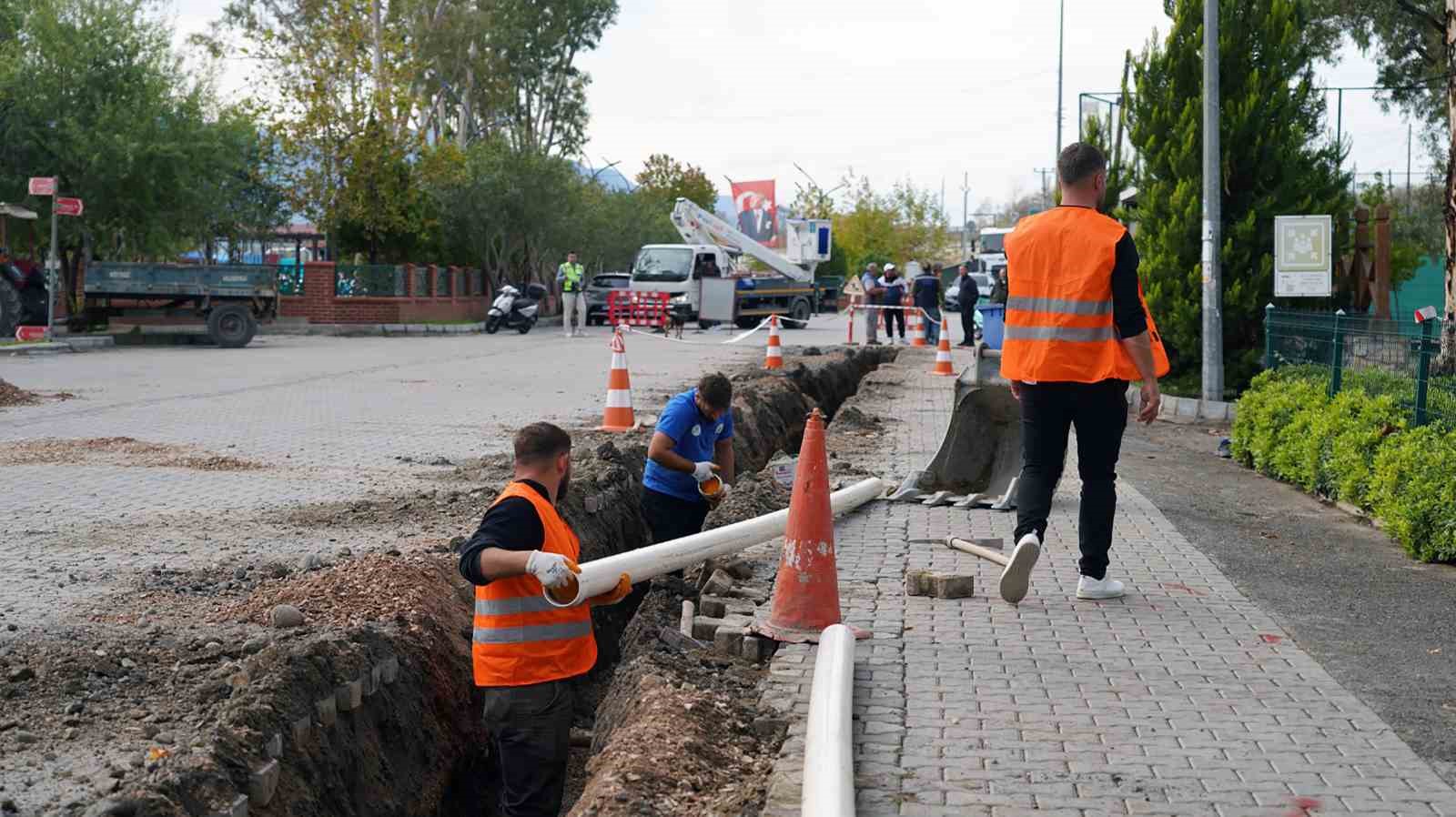 muski-koycegiz-merkezindeki-icme-suyu-hatlarini-yeniliyor-ccRtBSkZ.jpg