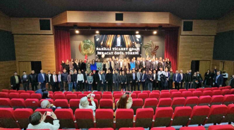 Nazilli Ticaret Odası’nın başarılı ihracatçıları ödüllendirildi Nazilli Ticaret Odası’nın başarılı ihracatçıları ödüllendirildi