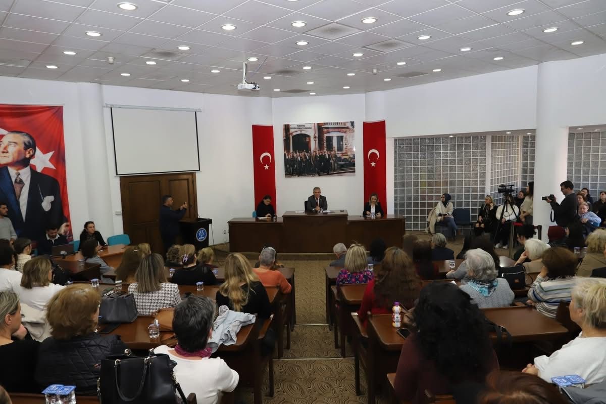 nazillinin-ilk-kadin-meclisi-kuruluyor-KkIDHw3S.jpg