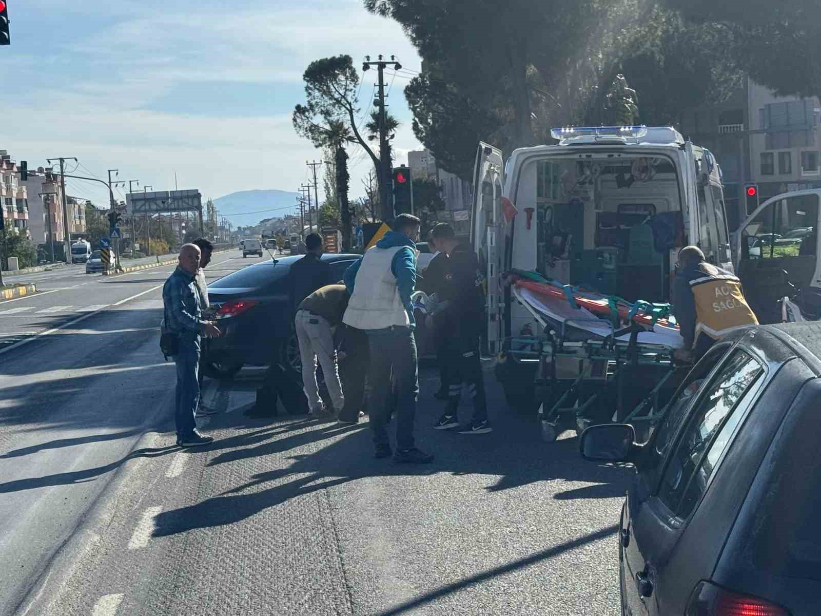 ortacada-trafik-kazasi-1-yarali-AGypJ8eF.jpg