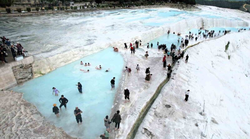 Pamukkale 2026’yı dolu dolu karşılıyor