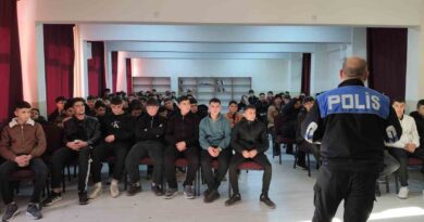 Polisten çıraklık okulu öğrencilerine yönelik eğitim