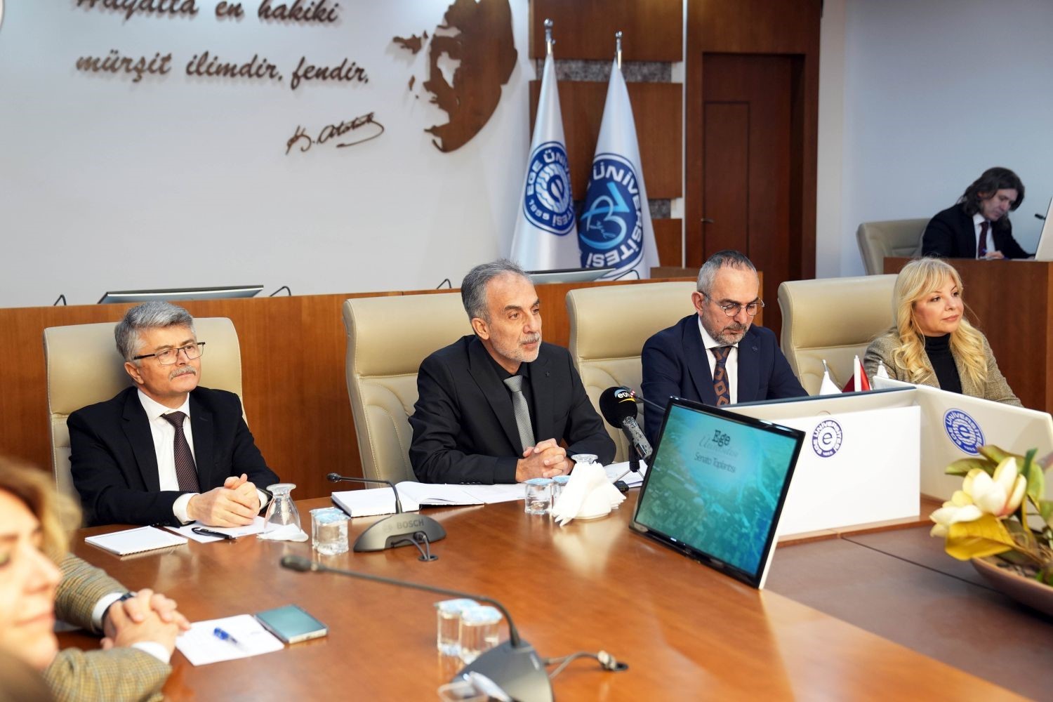 rektor-prof-dr-alci-universitemizin-hedefleri-icin-el-ele-gonul-gonule-yekvucut-olacagiz-R8E62PNc.jpg