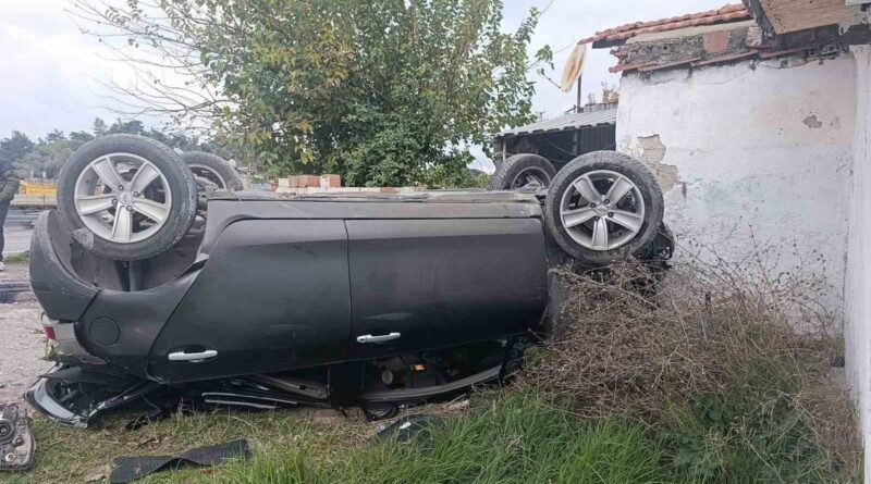 Söke’de otomobil takla attı: 1 yaralı Söke’de otomobil takla attı: 1 yaralı