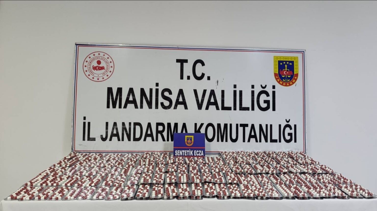 somada-3-bin-644-sentetik-ecza-ele-gecirildi-AmPU8Hib.jpg