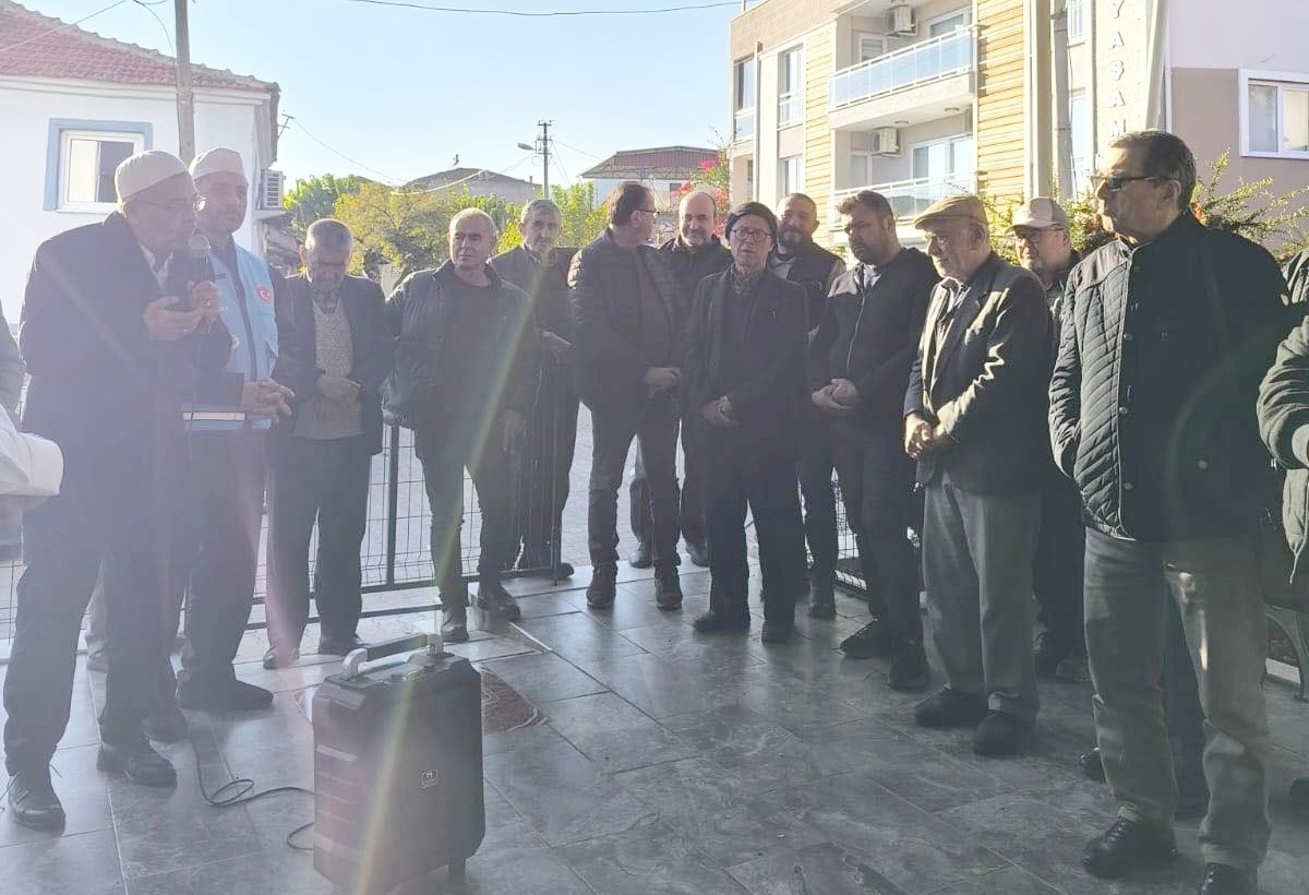 sultanhisarda-umre-yolculari-dualarla-kutsal-topraklara-ugurlandi-q2pPfZ5d.jpg