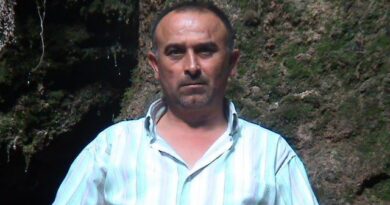 Tamirat için çıktığı çatıdan düşerek hayatını kaybetti