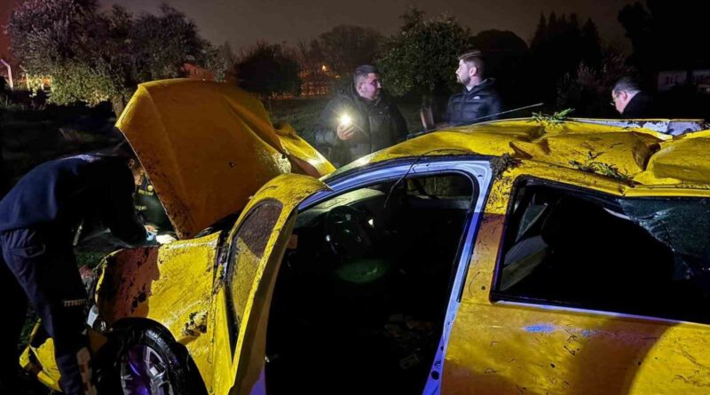 Ticari taksi tarlaya uçtu: 1 yaralı