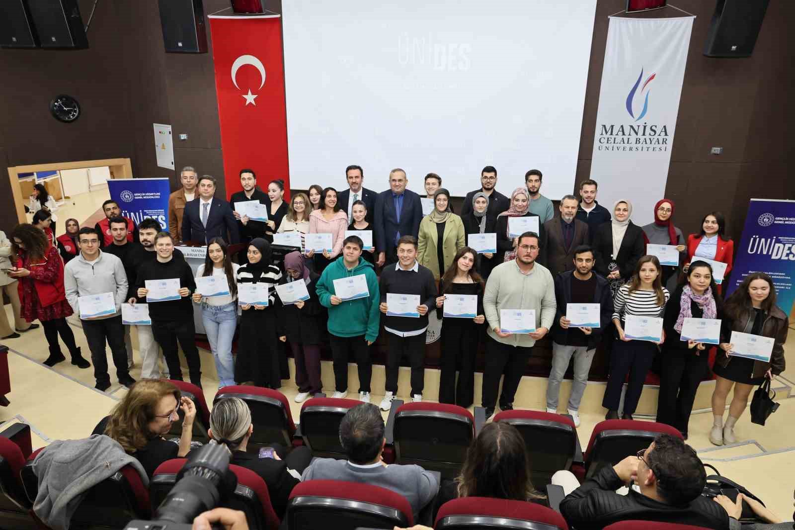 unides-gencligin-uretim-gucune-guc-katiyor-CCD9QQHr.jpg