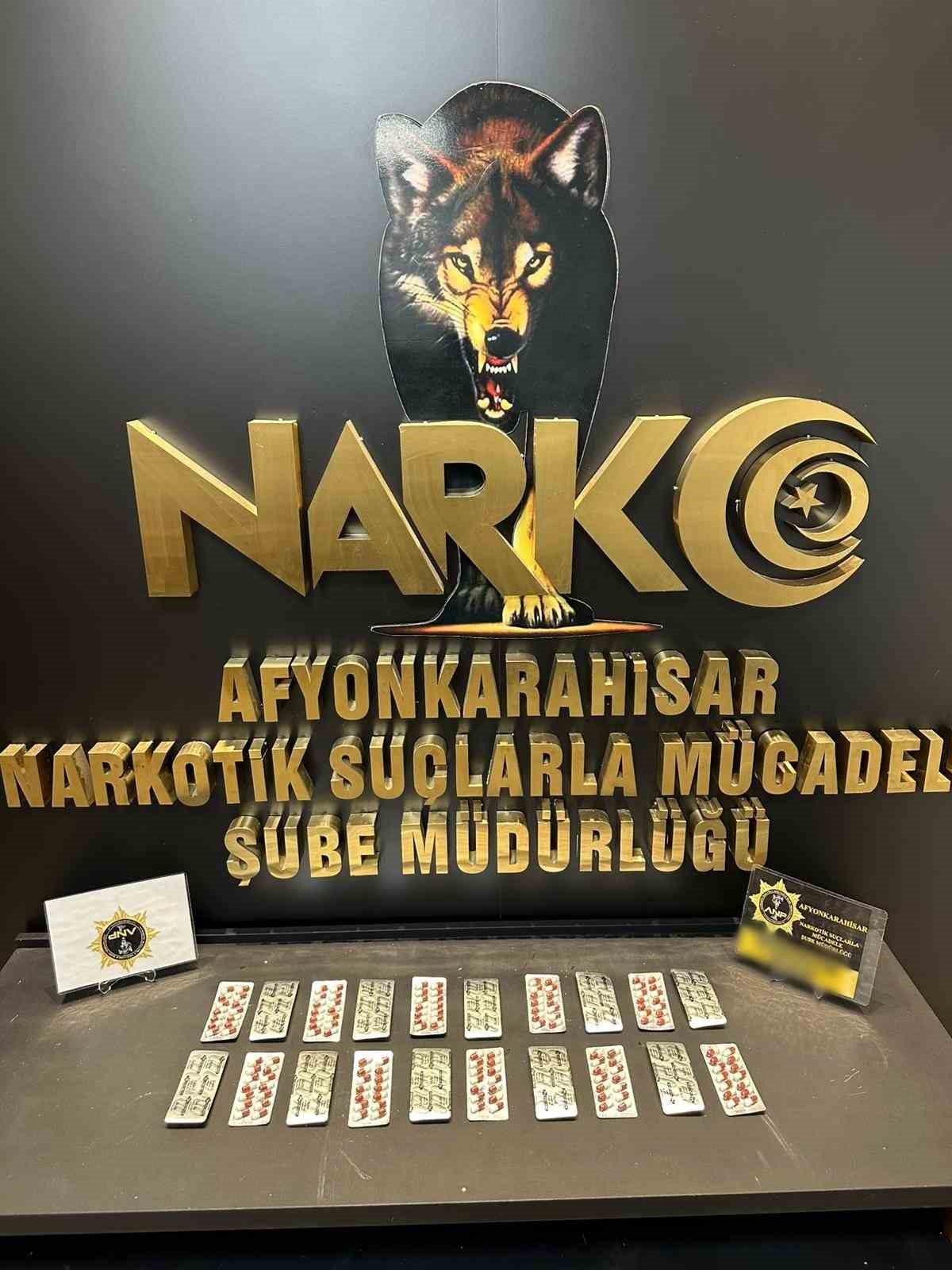 uyusturucu-hapla-yakalanan-sahis-tutuklandi-SX2OBdWR.jpg