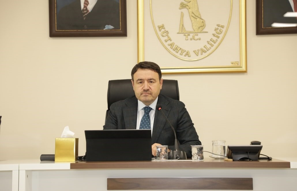 vali-isin-sahipsiz-hayvanlarin-korunmasi-medeniyet-meselesidir-pYifCsuw.jpg