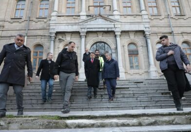 Vali Musa Işın, Kütahya Lisesi’nde incelemelerde bulundu