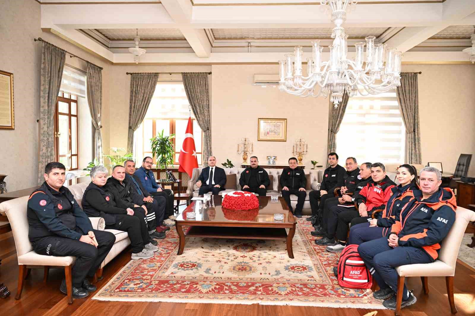 vali-ozkan-irap-manisanin-afetlere-karsi-yol-haritasi-rpMAVMPD.jpg