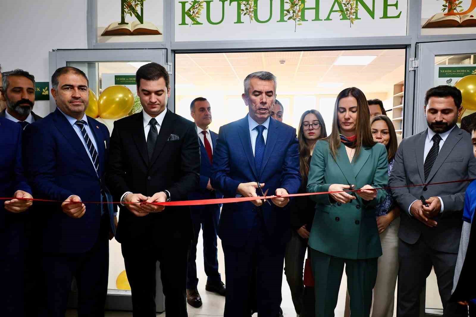 yanginda-hayatini-kaybeden-kardeslerin-adi-bodrumda-kutuphane-ile-yasatiliyor-IM56CAb5.jpg