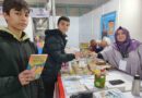 Yazar öğretmen kitap fuarında öğrencilerle buluştu