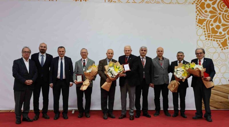 Yunusemre’de kırsal kalkınma ve kooperatifçilik masaya yatırıldı Yunusemre’de kırsal kalkınma ve kooperatifçilik masaya yatırıldı