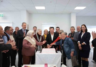 Başkan Aras’tan Yaşamevi’ni mutlu eden ziyaret