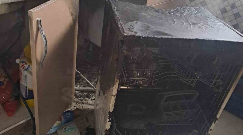 İtfaiyenin hızlı müdahalesiyle alevler diğer odalara sıçramadan söndürüldü