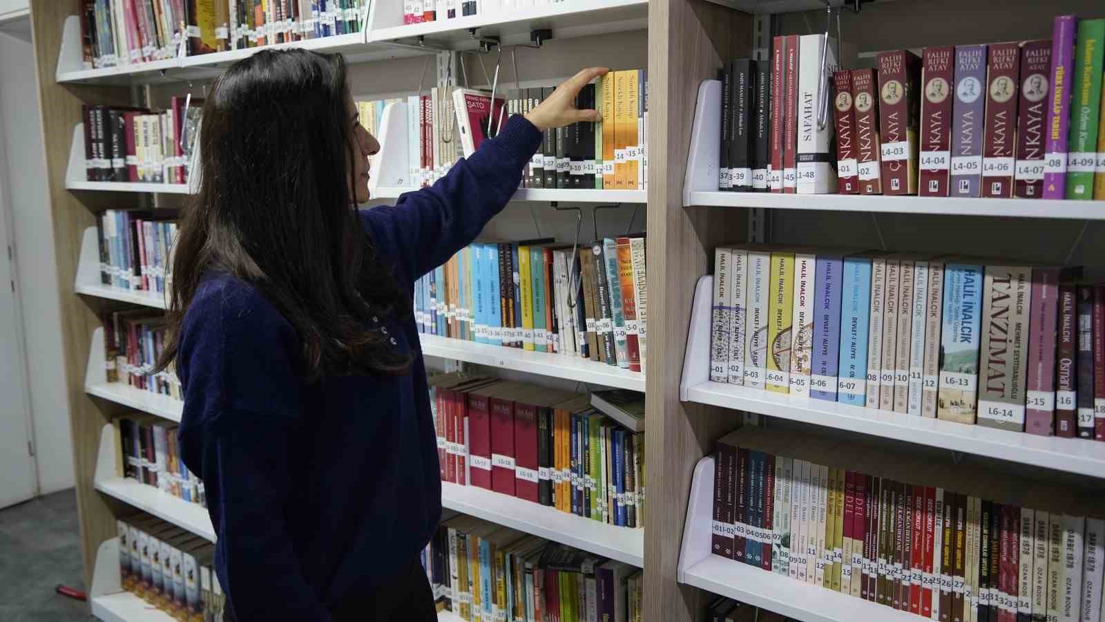 yunusemre-belediyesinden-kitap-bagis-kampanyasi-JDOnwcSc.jpg