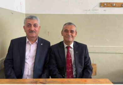 42 yıl sonra aynı sırada buluştular