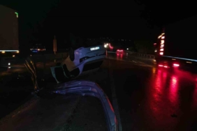 afyonkarahisarda-trafik-kazasi-3-yarali-ZauupBq5.jpg