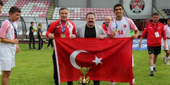 aliagali-semih-ayric-dunya-sampiyonu-oldu-mQWpfr3D.jpg