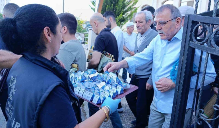 aydin-buyuksehir-vatandaslarla-bayramlasti-qaHjqAwV.jpg
