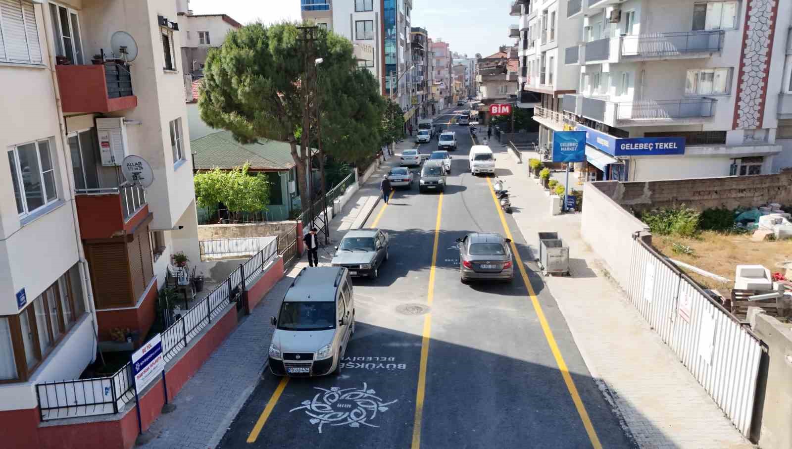 aydin-buyuksehirden-sokede-yol-calismasi-1Wyn92cQ.jpg