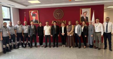 Aydın Şehir Hastanesi’nde personelin bayramı kutlandı