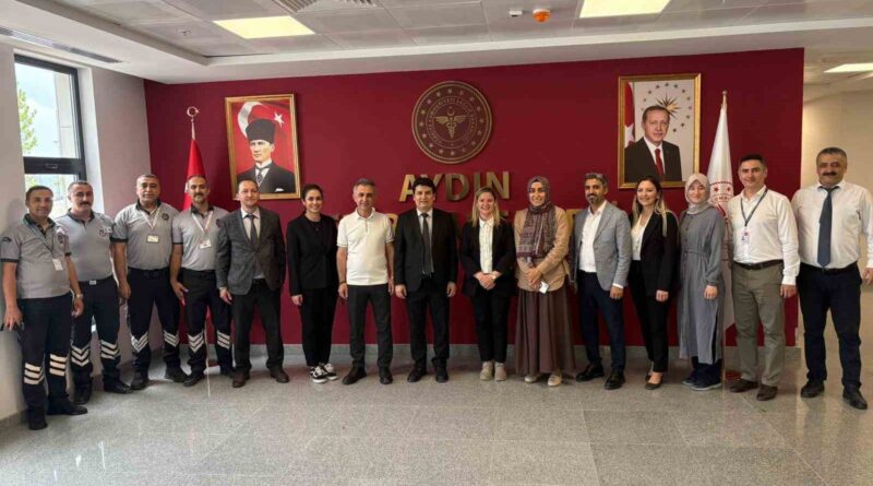 Aydın Şehir Hastanesi’nde personelin bayramı kutlandı