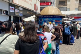 aydinda-bayram-oncesi-halk-ekmek-yogunlugu-tQNKsbL5.jpg