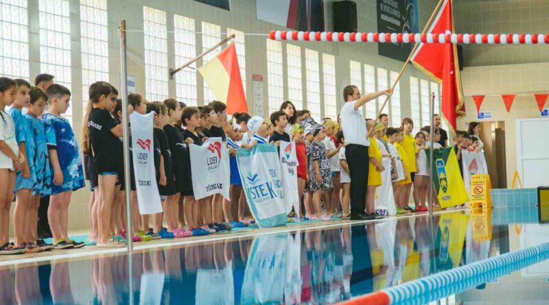Aydın’da Okul Sporları Minikler Yüzme İl Birinciliği başladı Aydın’da Okul Sporları Minikler Yüzme İl Birinciliği başladı