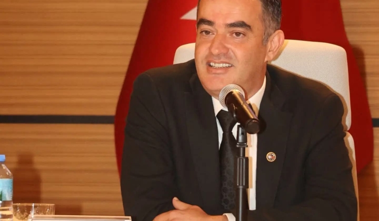 baskan-aricidan-kurban-bayrami-mesaji-GP4TeDTB.jpg