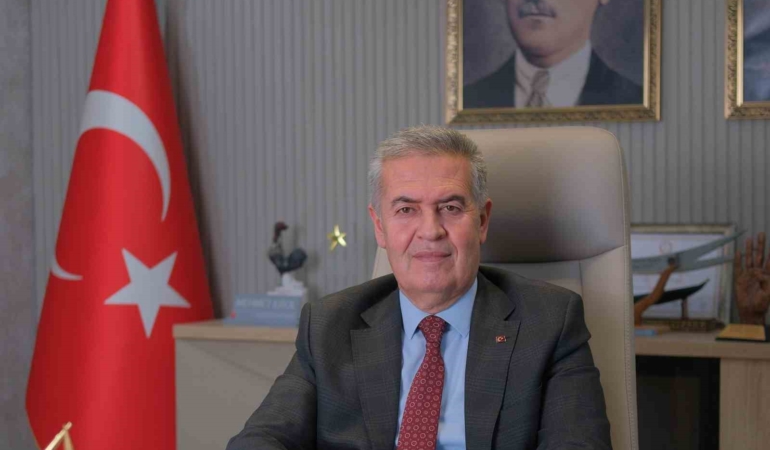 baskan-erol-bayramlar-paylasmanin-gonullere-dokunmanin-en-guzel-vesilesidir-242VV26D.jpg