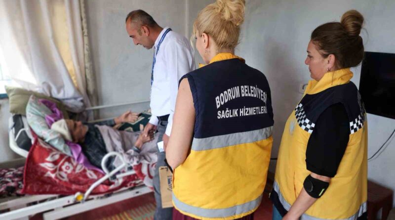 Bodrum Belediyesi’nden yatağa bağımlı hastalara bayram ziyareti Bodrum Belediyesi’nden yatağa bağımlı hastalara bayram ziyareti
